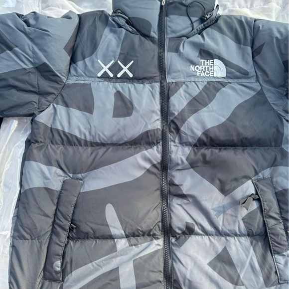KAWS x The North Face Retro 1996 Nuptse Down Jacket Black Men’s Size L - Picture 2 of 6